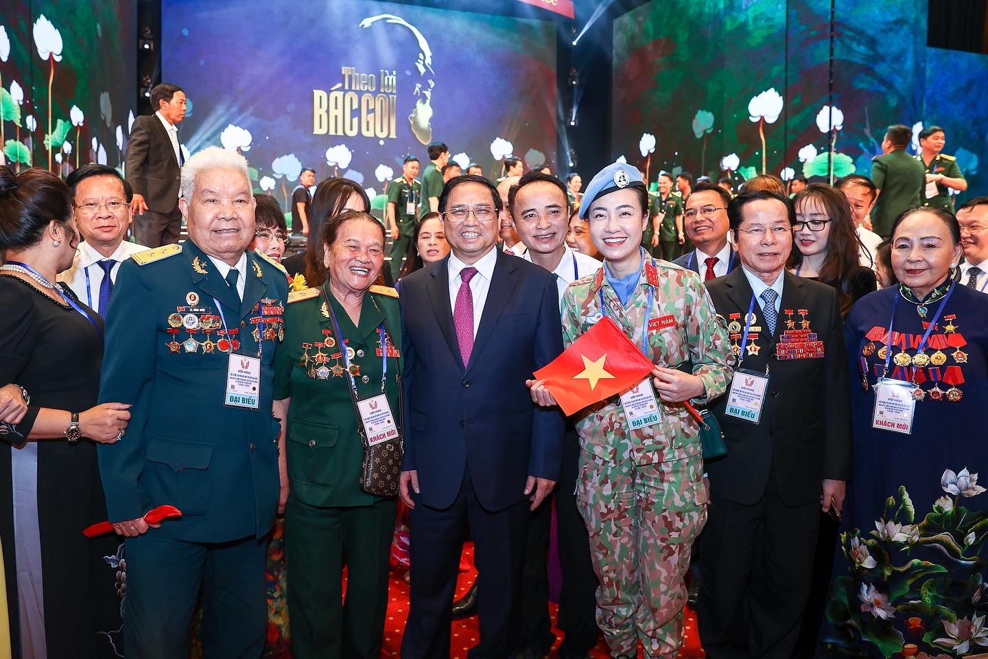 /UploadStore/admin/230621 700 dai bieu tuyen duong tieu bieu/1444073E-2E37-46AF-9058-1CC285AC4035.JPG